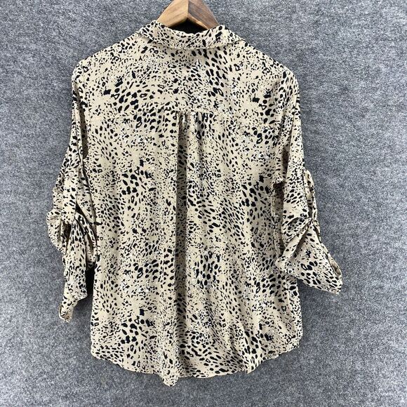 Maurices Shirt Women M Medium Beige Animal Print Button Up 3/4 Sleeve Collared - Picture 2 of 7